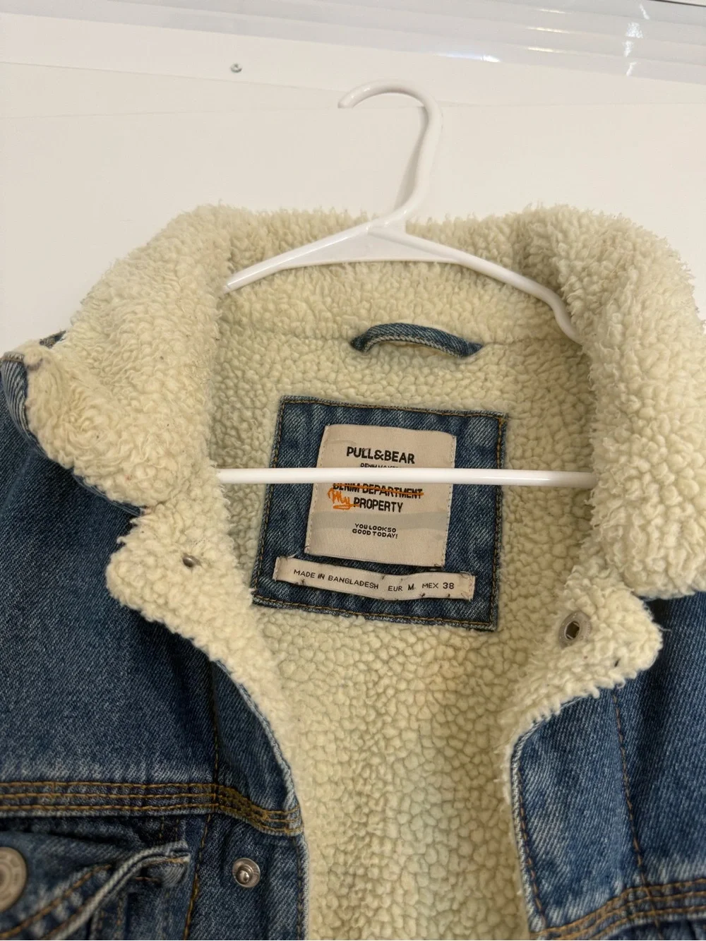 Pull&Bear Blue Denim Jacket with Cream Sherpa Lining